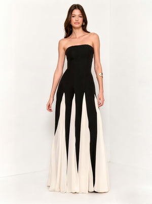 Schwarz-weißes A-Linien-Maxikleid mit Spleißung