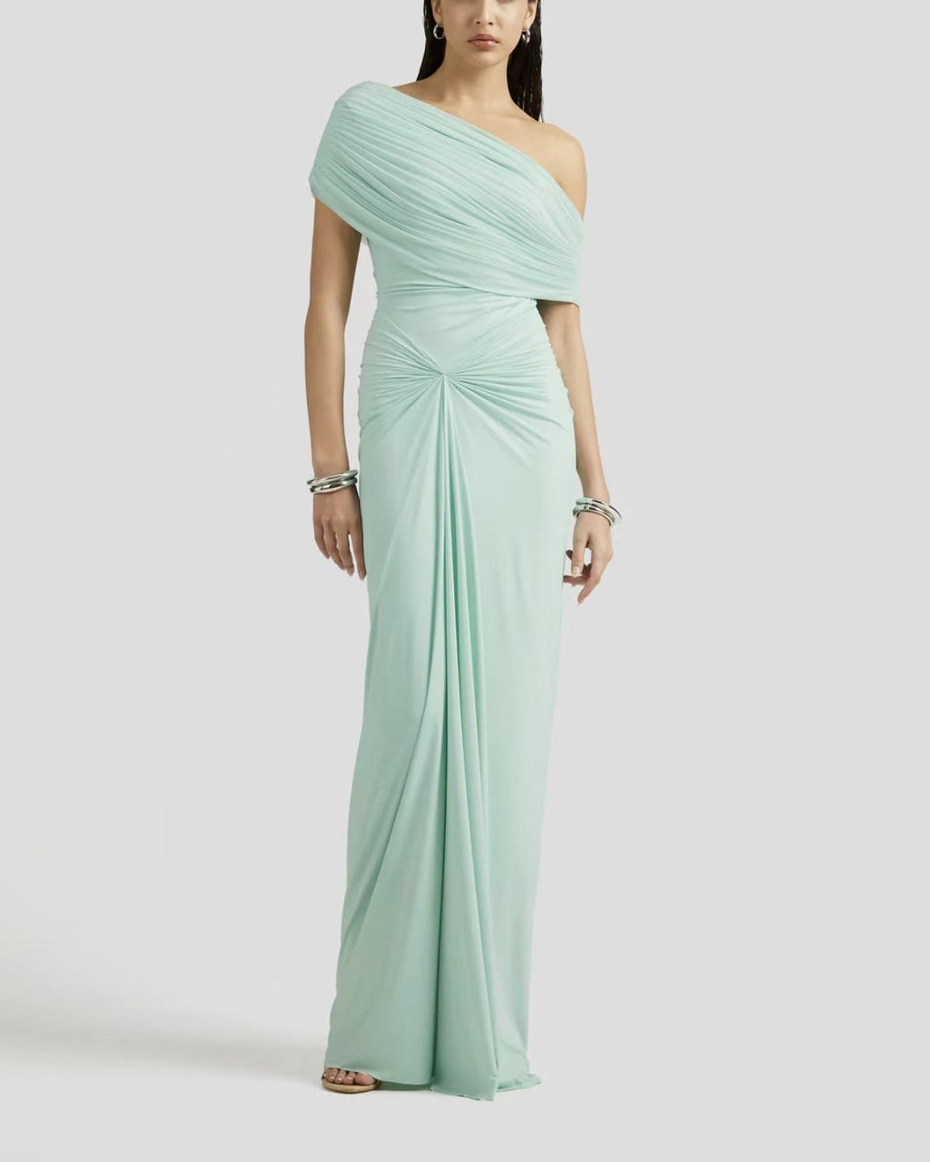 <img src="https://www.beryn-boutique.com/" 
       alt="Mint  One-Shoulder Draped Maxi Dress" 
       loading="lazy" />