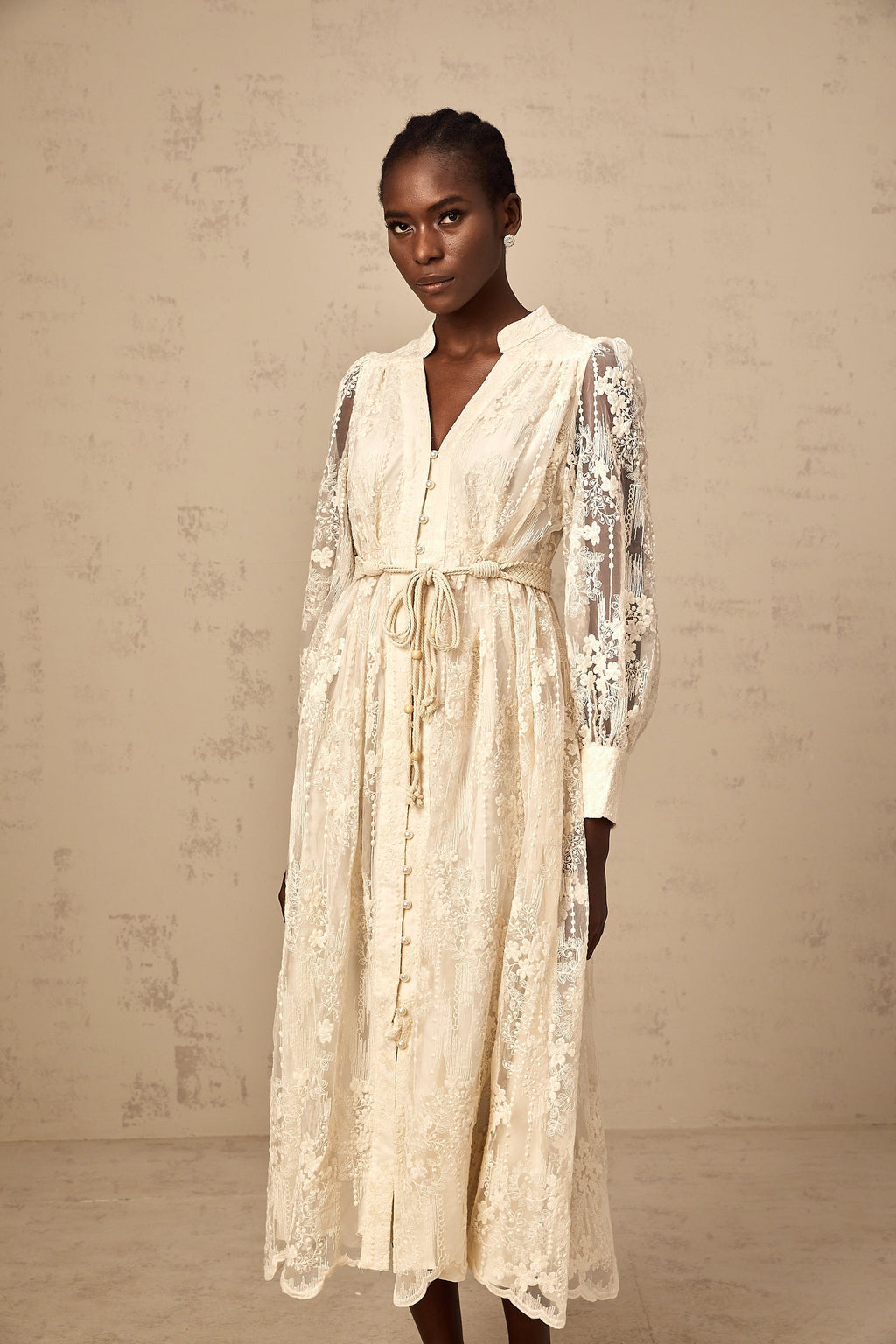 <img src="https://www.beryn-boutique.com/" 
       alt="Heavy Beads Embroidery Maxi Dress" 
       loading="lazy" />