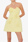 <a href="https://beryn-boutique.com/dress">
<img src="xxx.jpg" alt="Women's Yellow Tweed Strapless Mini Dress with 3D Floral Appliqués, Elegant">
</a>
