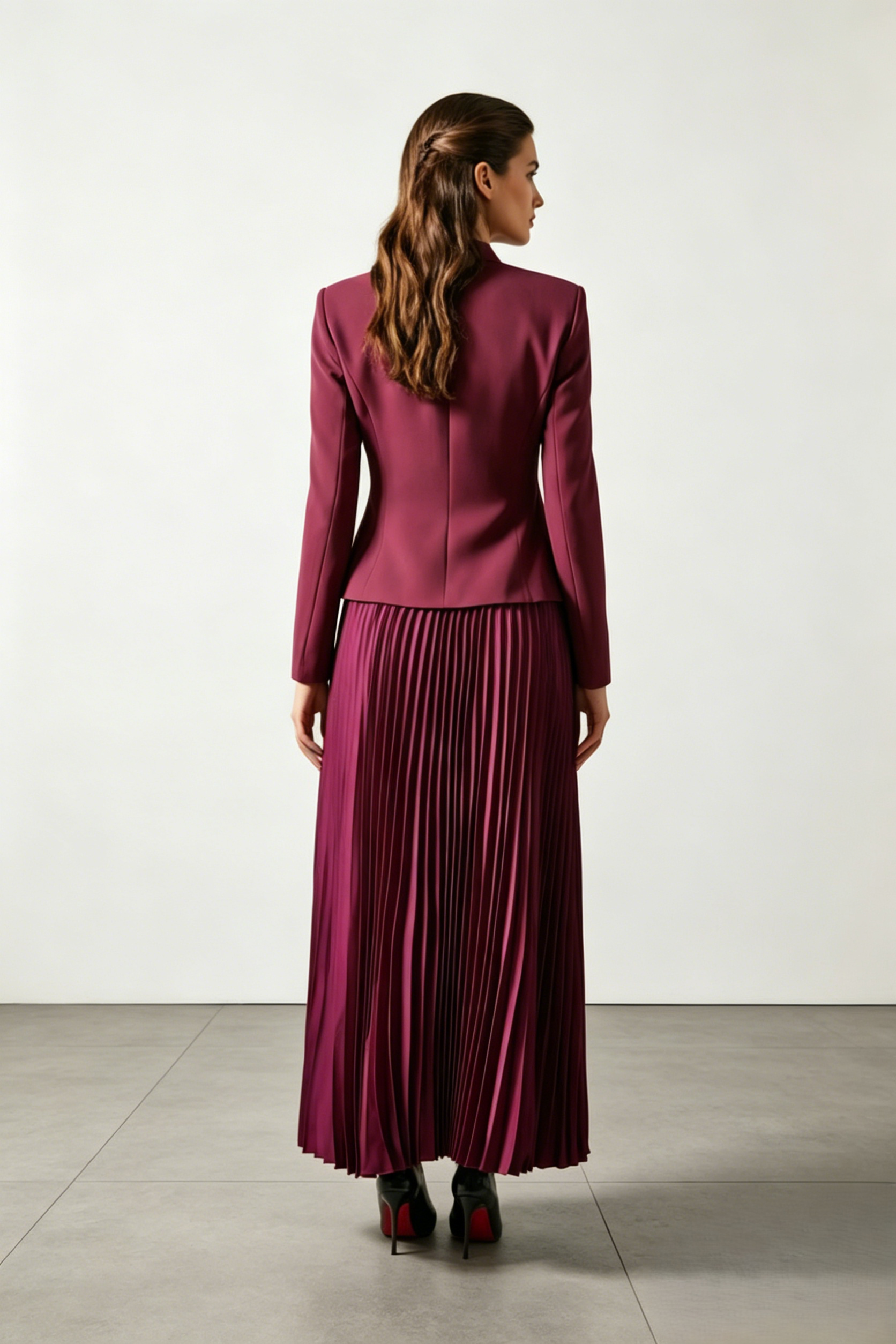 <img src="https://www.beryn-boutique.com/" 
       alt="Burgundy Embroidered Tailored Blazer &Skirt" 
       loading="lazy" />
