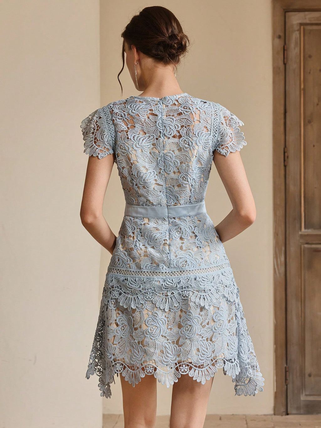 <a href="https://beryl-boutique.com/dress">
<img src="xxx.jpg" alt="Anewsta Spring, Vacation, Festival Women's Elegant Lace Hollow Embroidery New Summer Patchwork Floral Round Neck Short Sleeve Dress">
</a>
