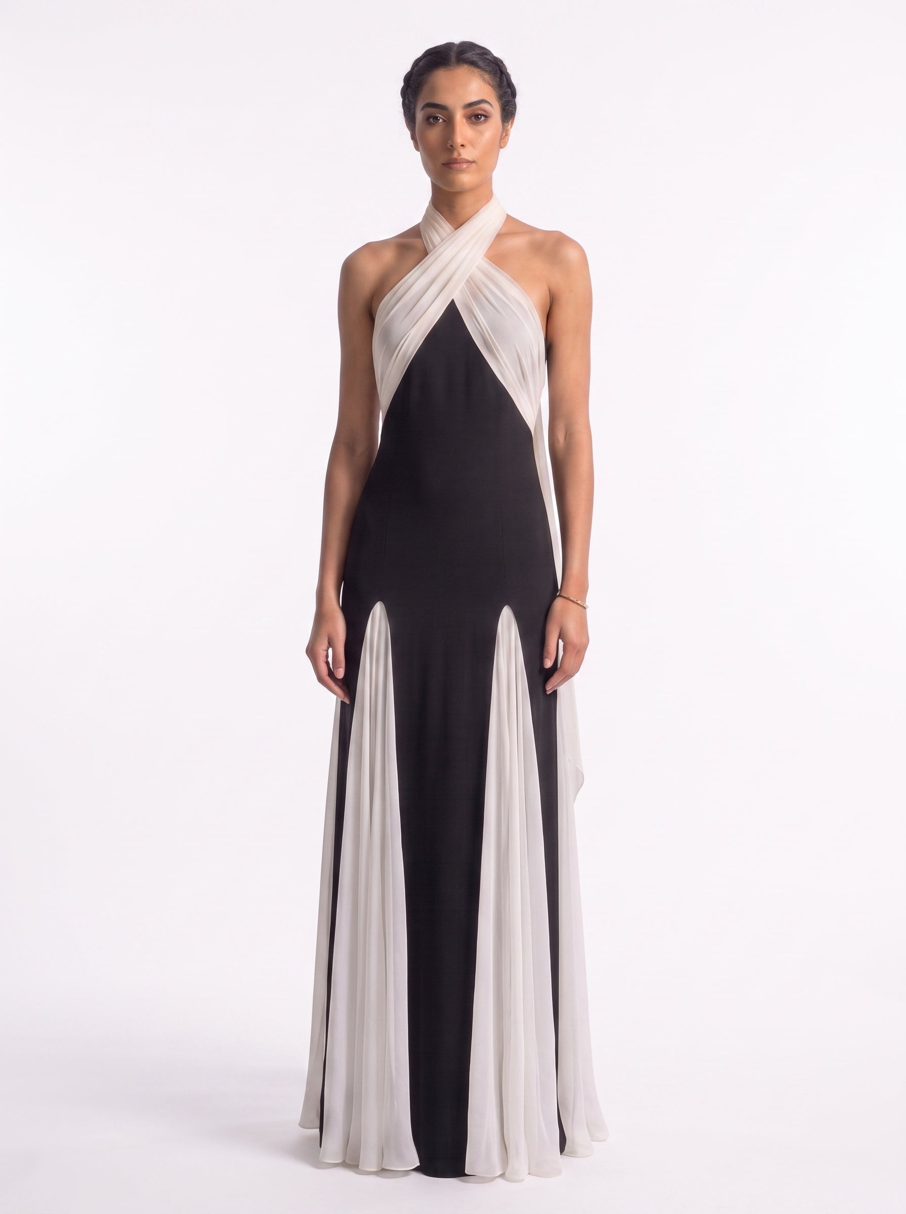 <img src="https://www.berynea.com/" 
       alt="Black&White Contrast Evening Dress" 
       loading="lazy" />