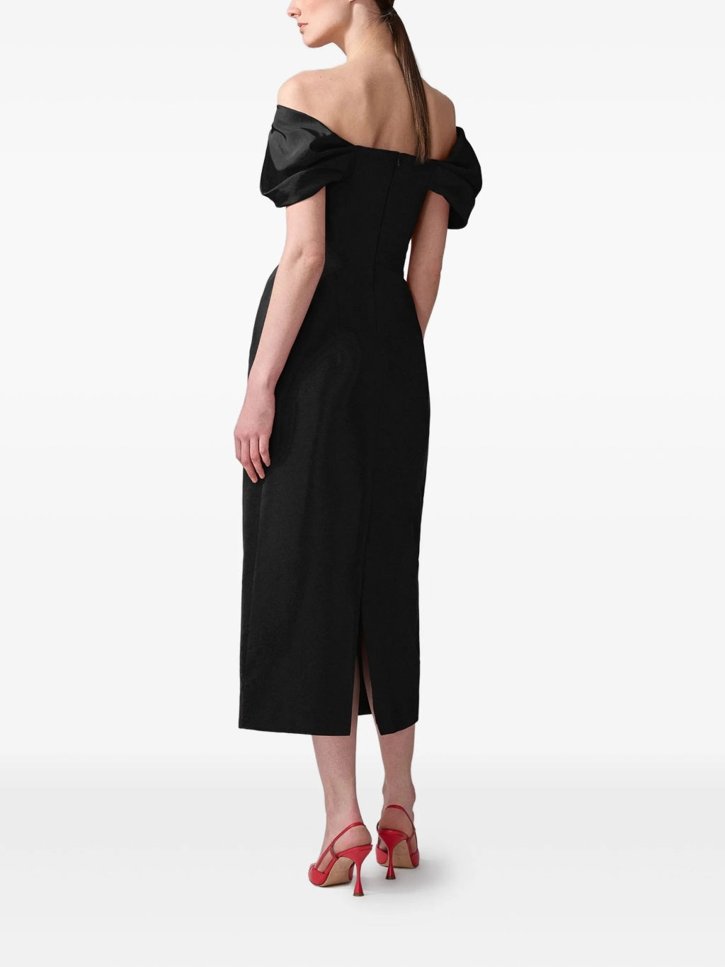 <img src="https://www.beryn-boutique.com/" 
       alt="Elegant Black Structured Bow Off Shoulder Midi Dress Formal Evening Gown" 
       loading="lazy" />
