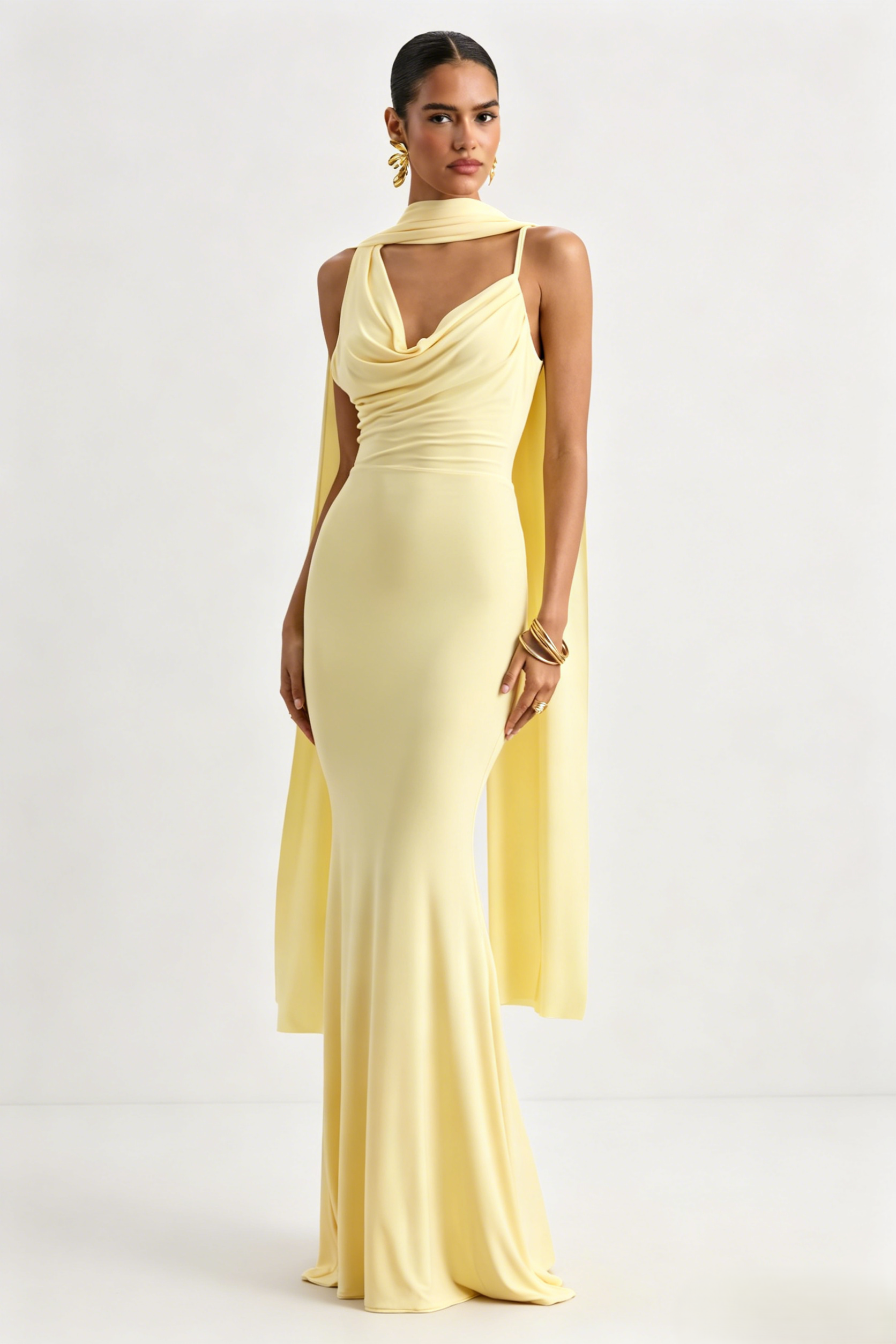
<img src="https://www.beryn-boutique.com/" 
       alt="Trendy Deep V-Neck Dress with Ribbons" 
       loading="lazy" />