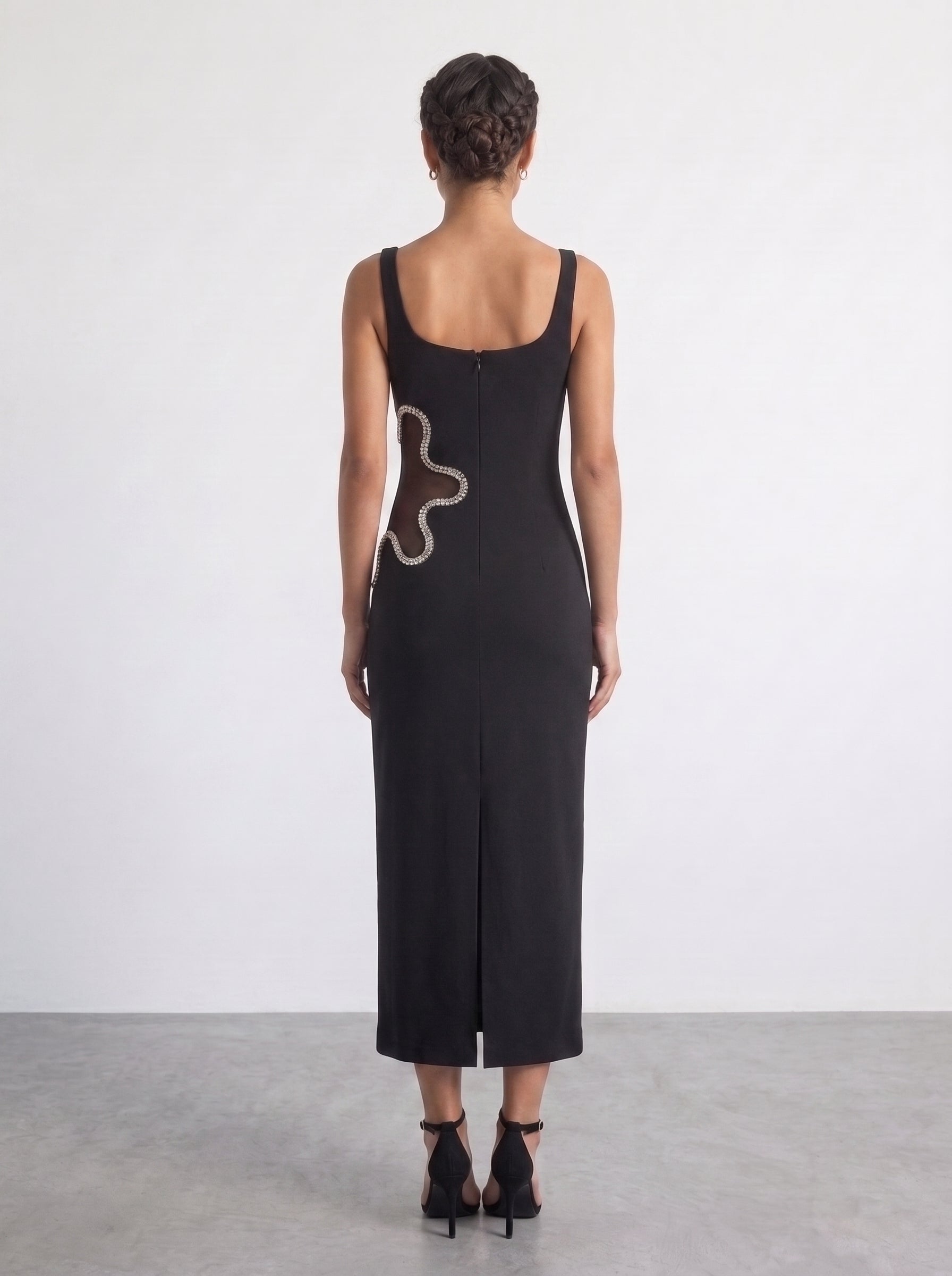 <img src="https://www.berynea.com/" 
       alt="Black Mesh Cutout Maxi Dress with Rhinestone" 
       loading="lazy" />
