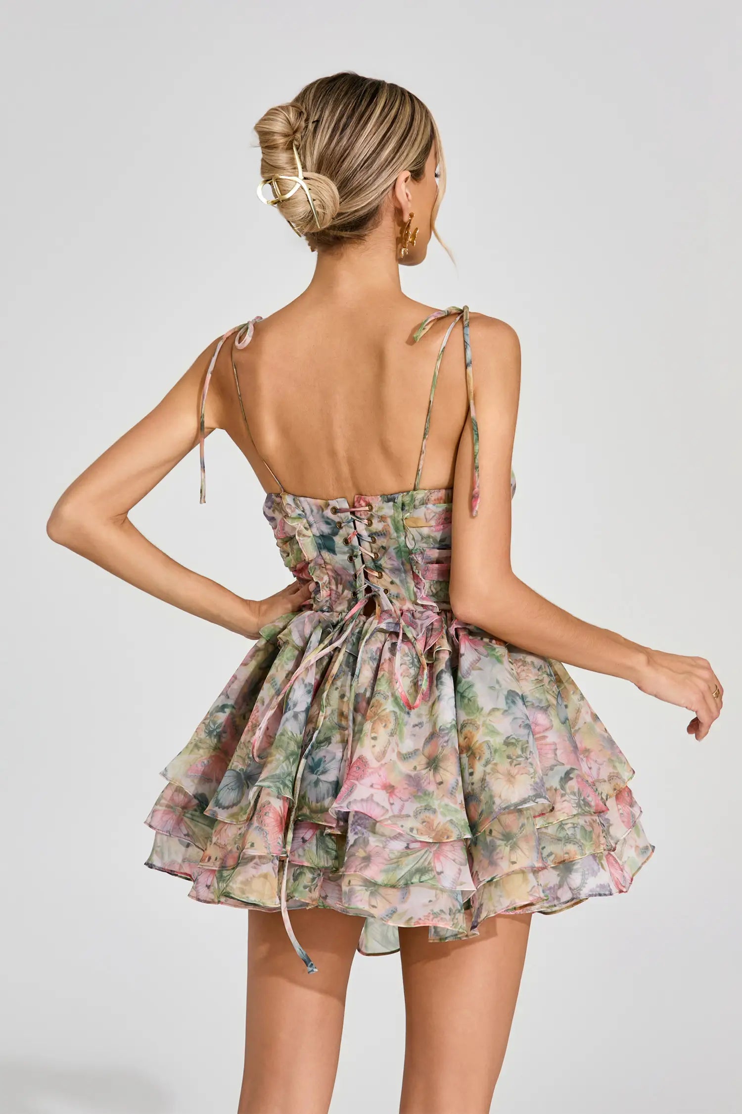 
<img src="https://www.beryn-boutique.com/" 
       alt="Print Layered Mini Dress" 
       loading="lazy" />