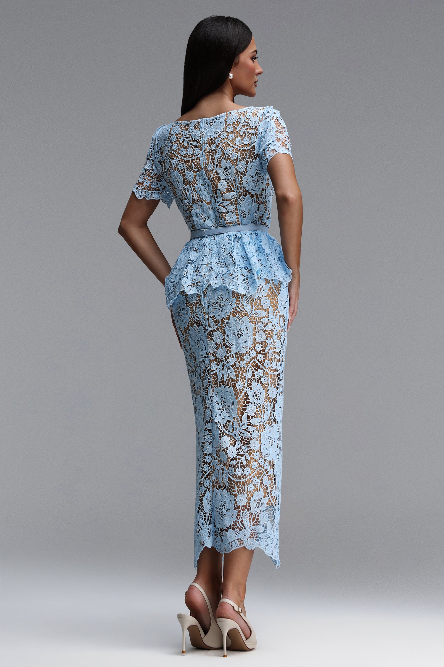 <img src="https://www.beryn-boutique.com/" 
       alt="Elegant Light Blue Lace Dress" 
       loading="lazy" />