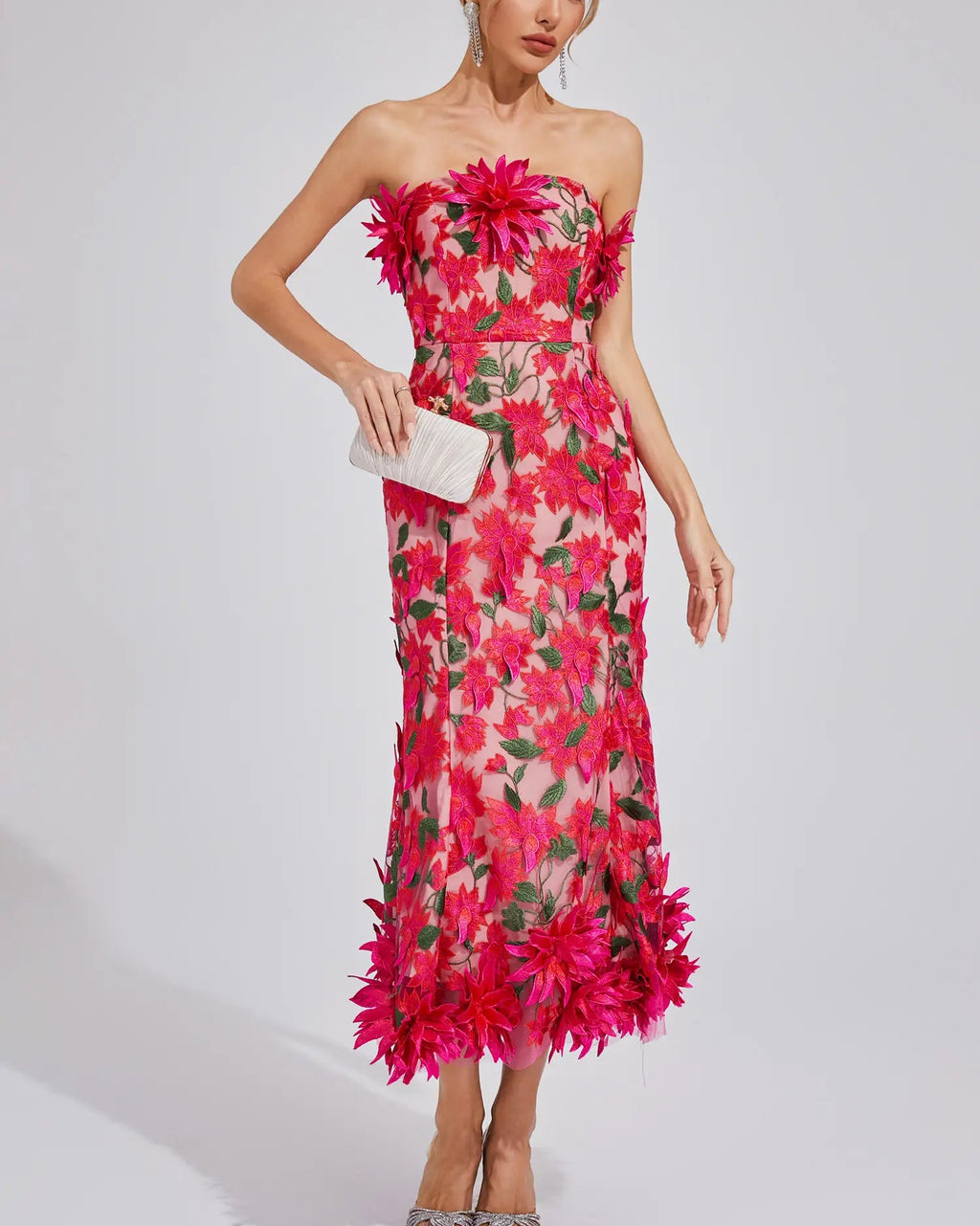 <img src="https://www.beryn-boutique.com/" 
       alt="Strapless Hot Pink 3D Floral Applique Midi Dress" 
       loading="lazy" />