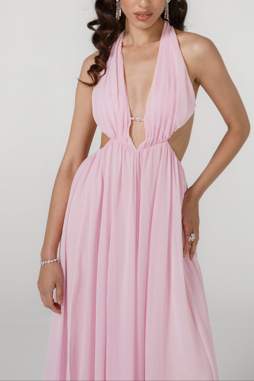 
<img src="https://www.beryn-boutique.com/" 
       alt="Formal Pink Gown Wedding Party Dress For Women" 
       loading="lazy" />