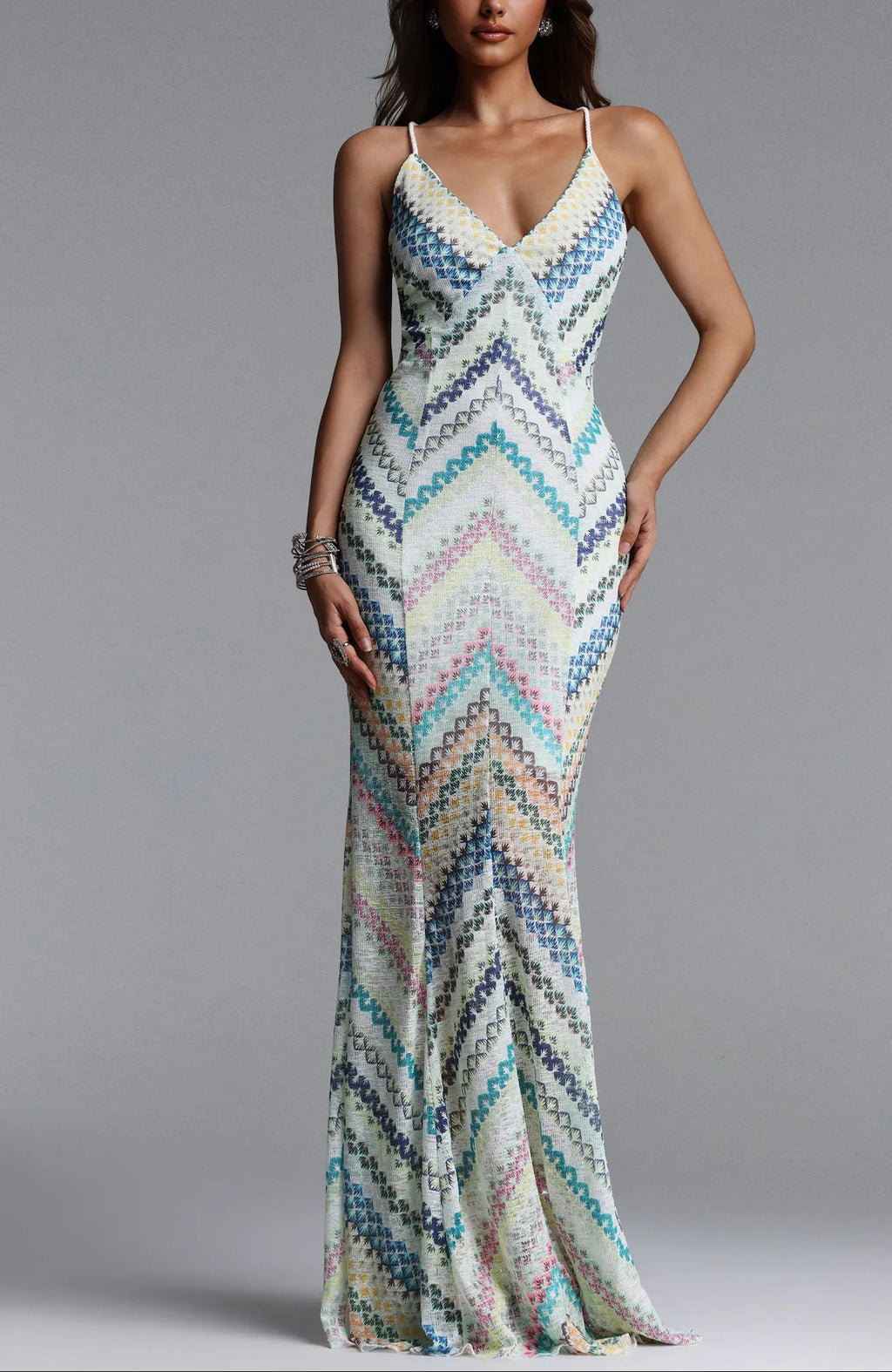 <img src="https://www.berynea.com/" 
       alt="Sexy Deep V Backless Midi Dress for Party" 
       loading="lazy" />