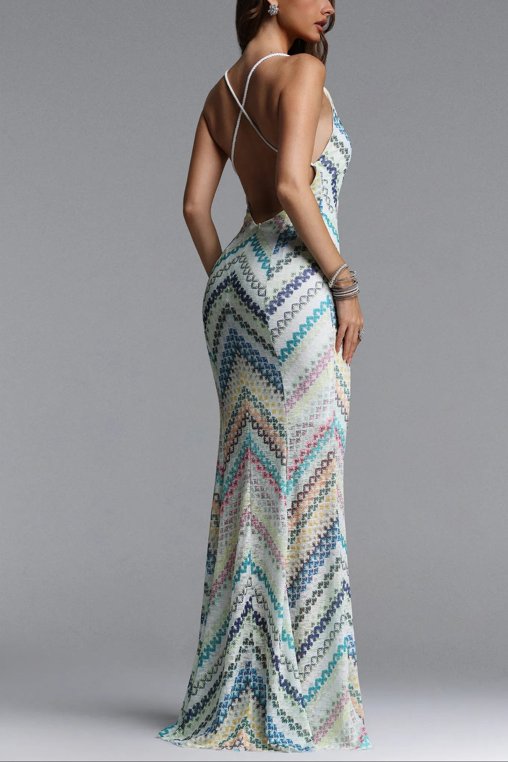 <img src="https://www.berynea.com/" 
       alt="Sexy Deep V Backless Midi Dress for Party" 
       loading="lazy" />