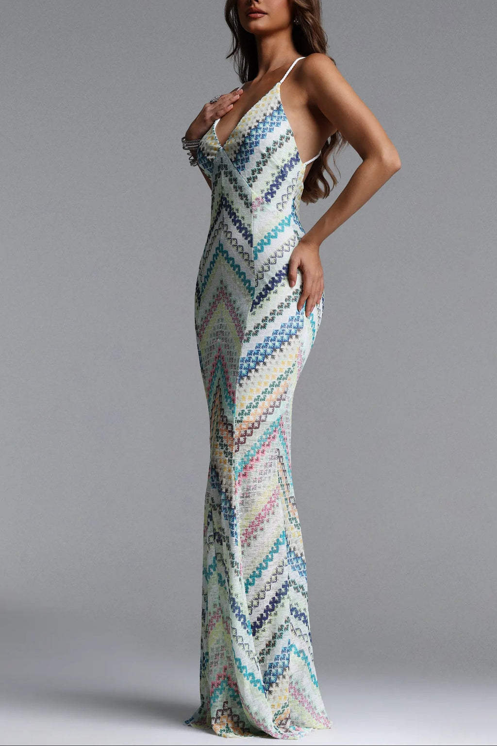 <img src="https://www.berynea.com/" 
       alt="Sexy Deep V Backless Midi Dress for Party" 
       loading="lazy" />