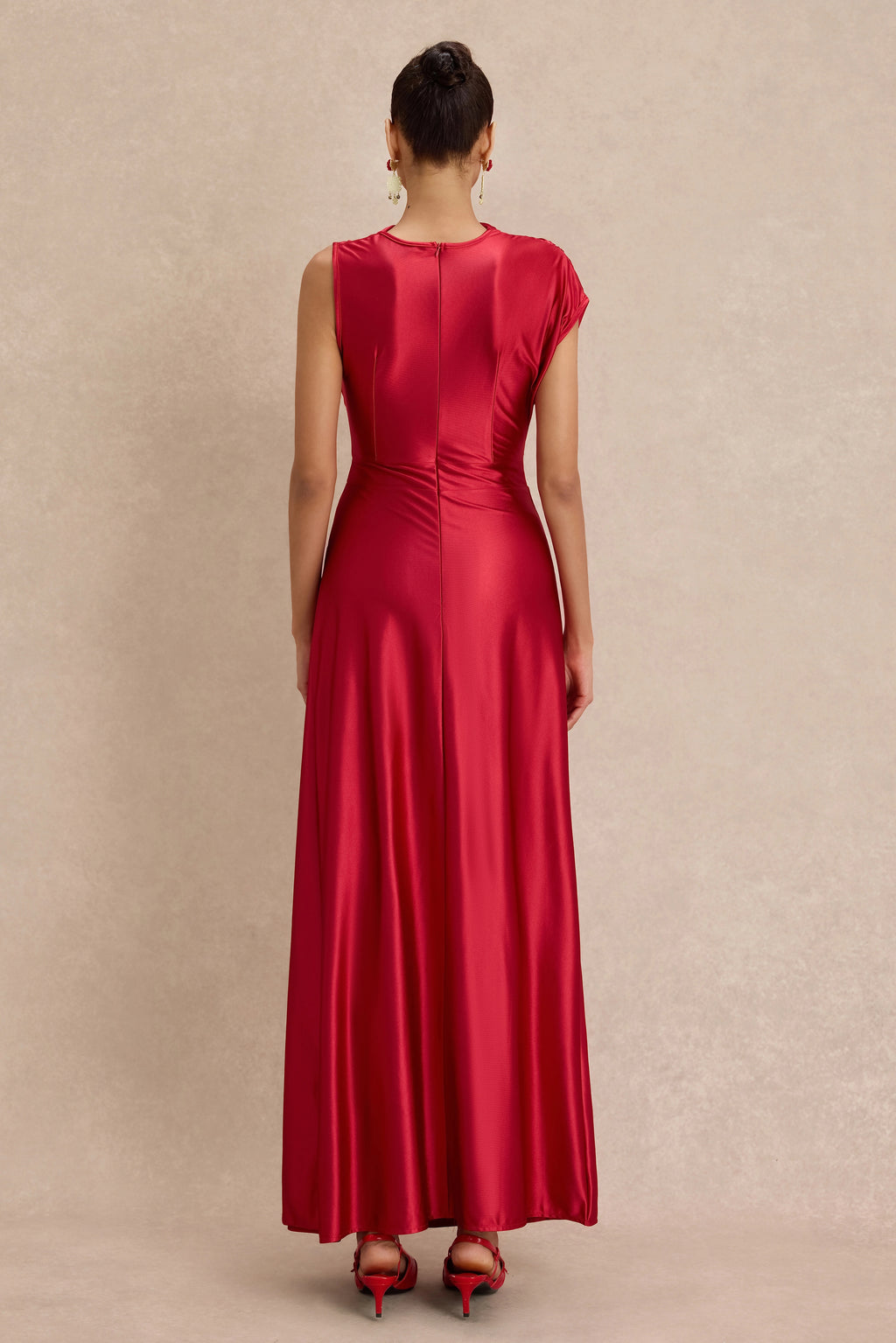 <img src="https://www.beryn-boutique.com/" 
       alt="Red Satin Asymmetric Maxi Dress" 
       loading="lazy" />