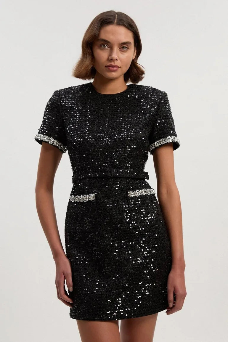 <a href="https://beryn-boutique.com/dress">
<img src="xxx.jpg" alt=<"Bow Tie Neck Sequin Tweed Dress Luxury Formal Mini Dress for Women">
</a>
