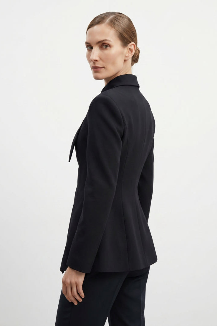 
< img src="https://www.berynea.com/" 
       alt="Black Cut Out Blazer for Women | Stand Collar Zip Front Structured Tailored Jacket" 
       loading="lazy" />