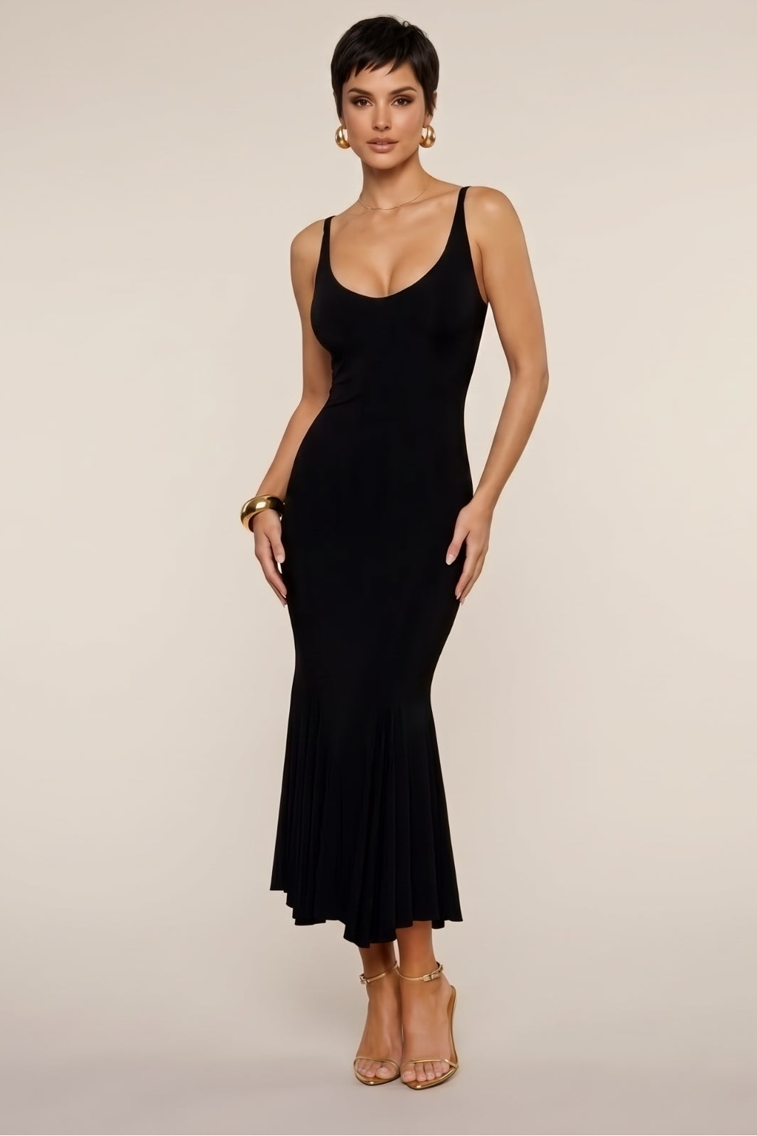 
<img src="https://www.berynea.com/" 
       alt="Black V-Neck Bodycon Midi Dress with Fishtail Hem="lazy" />
