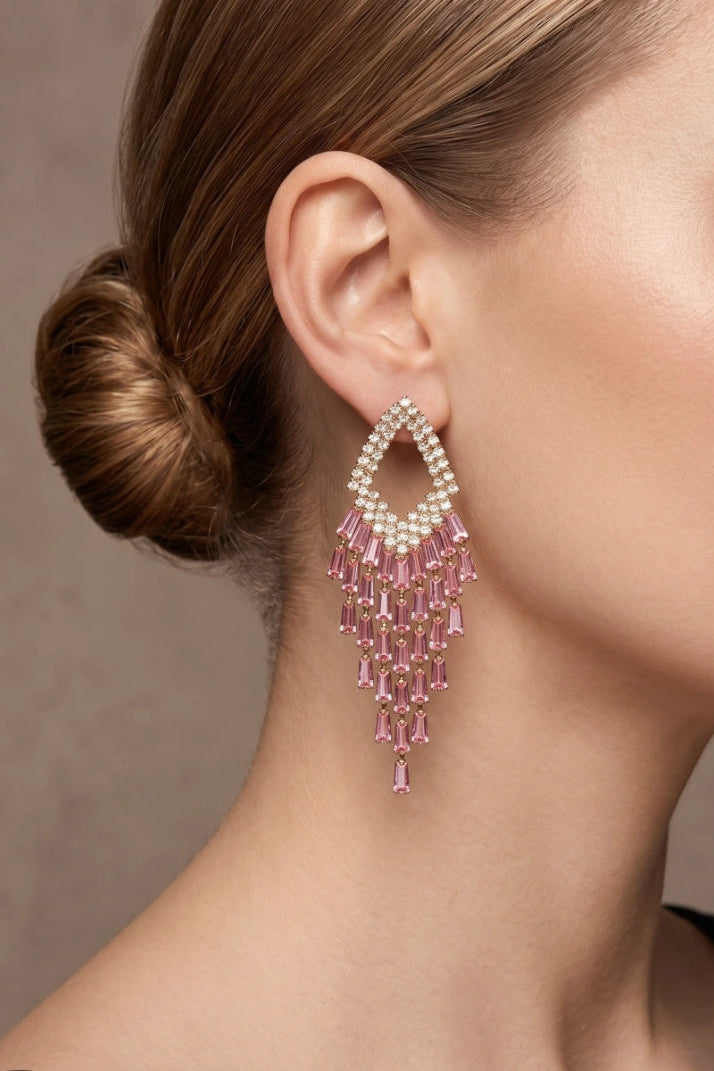 
< img src="https://www.berynea.com/" 
       alt="Blue Crystal Chandelier Drop Earrings | Glamorous Wedding Evening Party Jewelry | Berynea" 
       loading="lazy" />