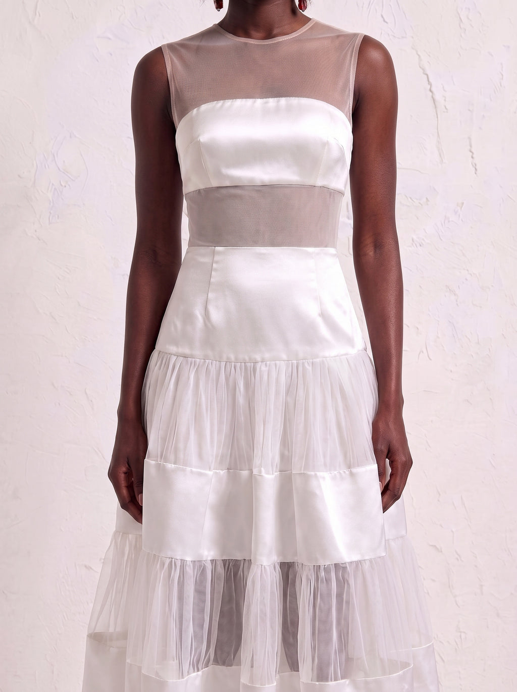 <img src="https://www.berynea.com/" 
       alt=" Mesh Maxi Dress Wedding Guest Gown" 
       loading="lazy" />