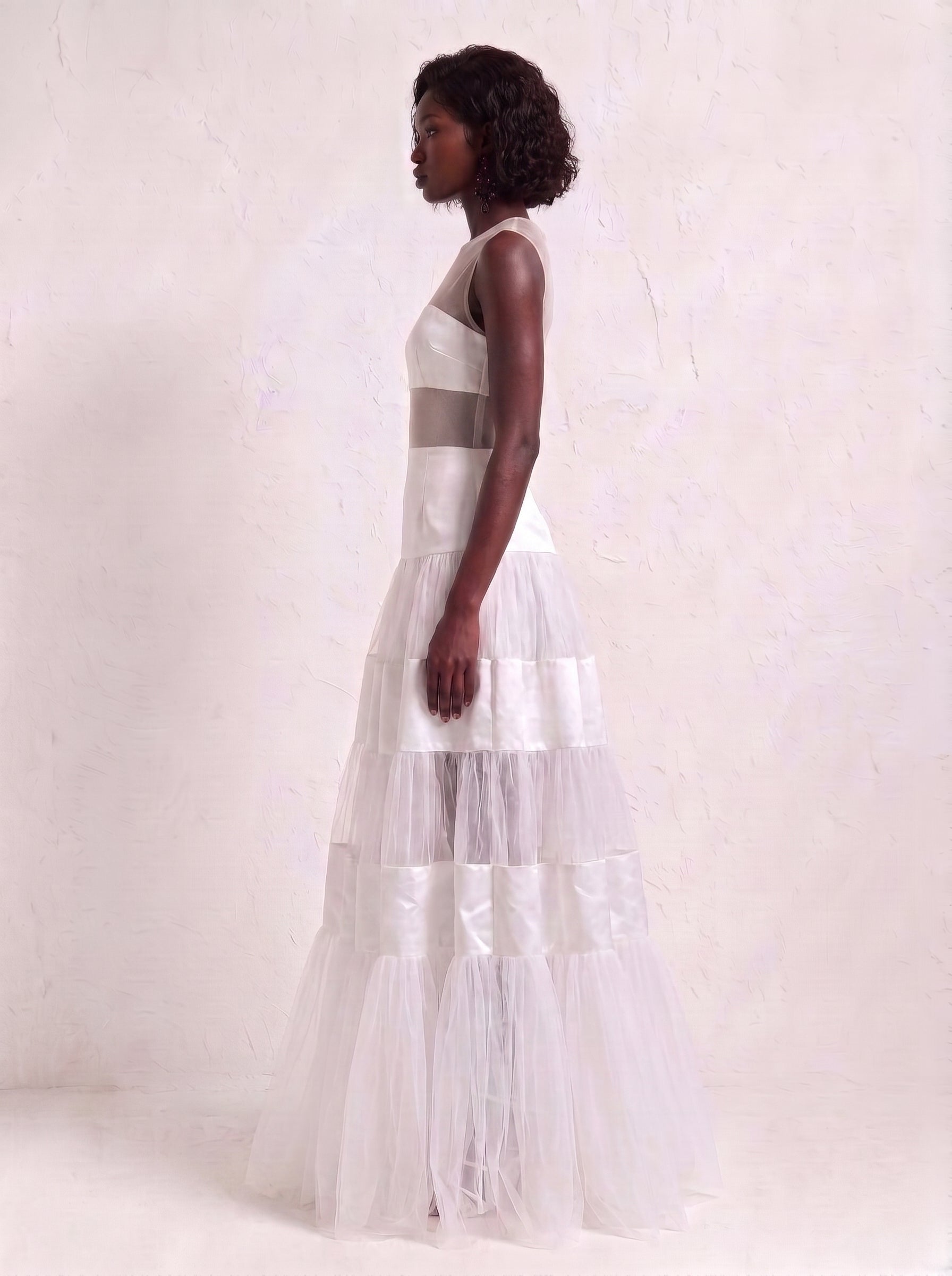 <img src="https://www.berynea.com/" 
       alt=" Mesh Maxi Dress Wedding Guest Gown" 
       loading="lazy" />