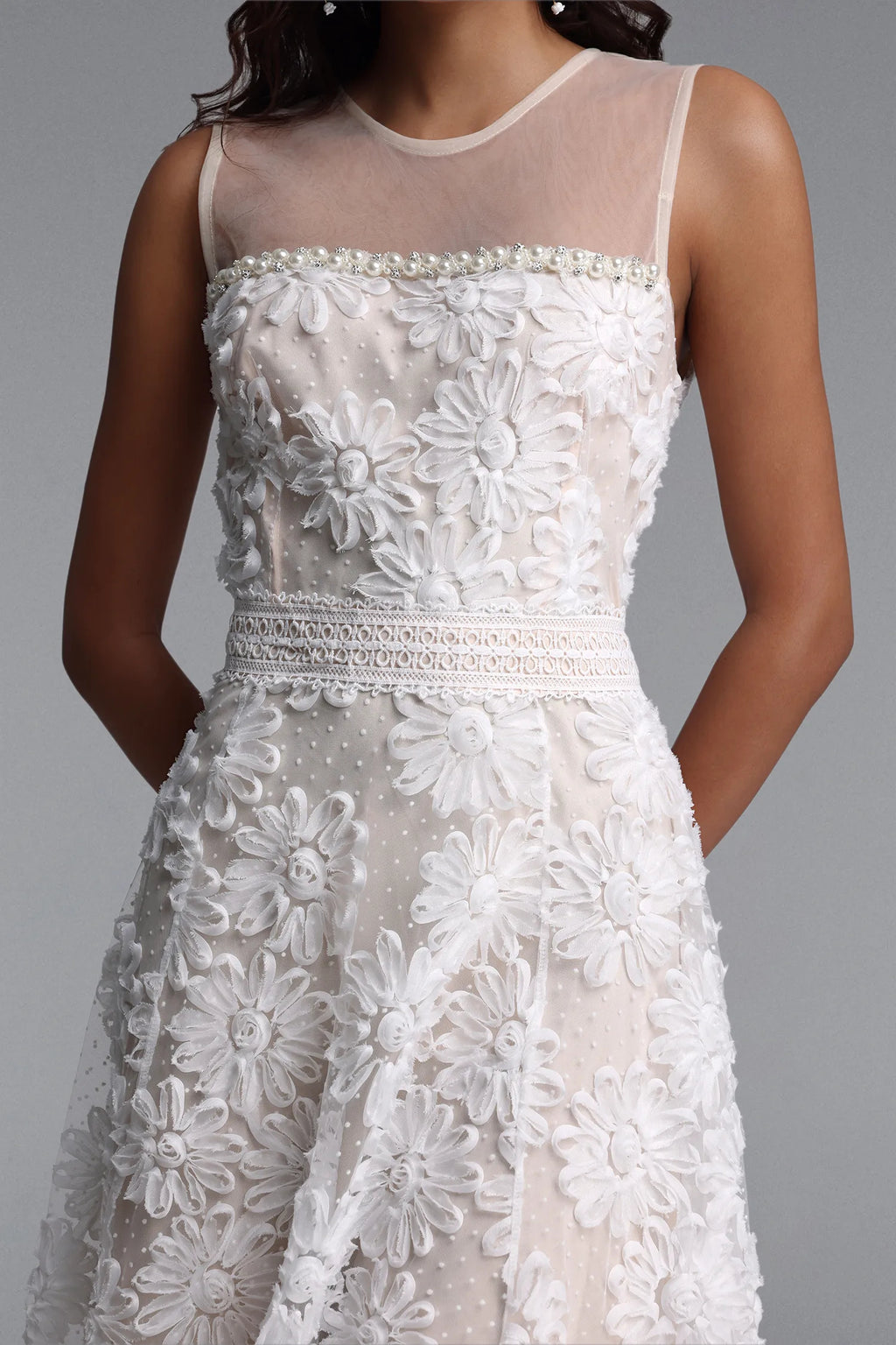 <img src="https://www.berynea.com/" 
       alt=" Sleeveless Lace Maxi Dress | Berynea" 
       loading="lazy" />