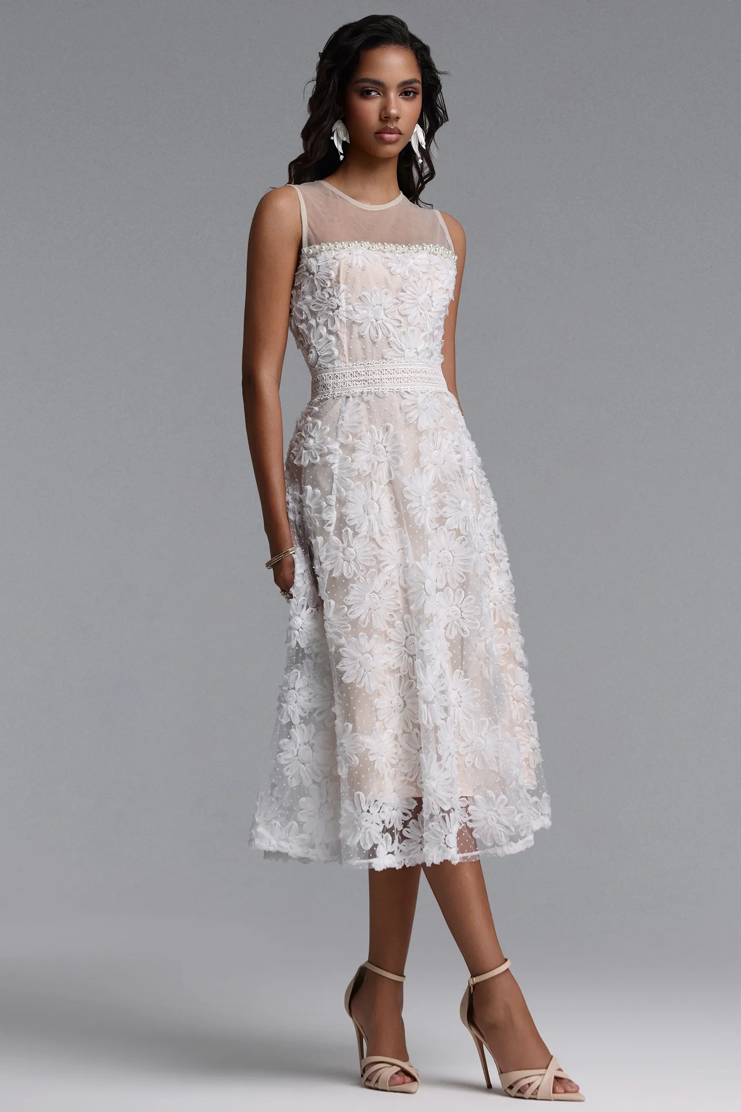 <img src="https://www.berynea.com/" 
       alt=" Sleeveless Lace Maxi Dress | Berynea" 
       loading="lazy" />