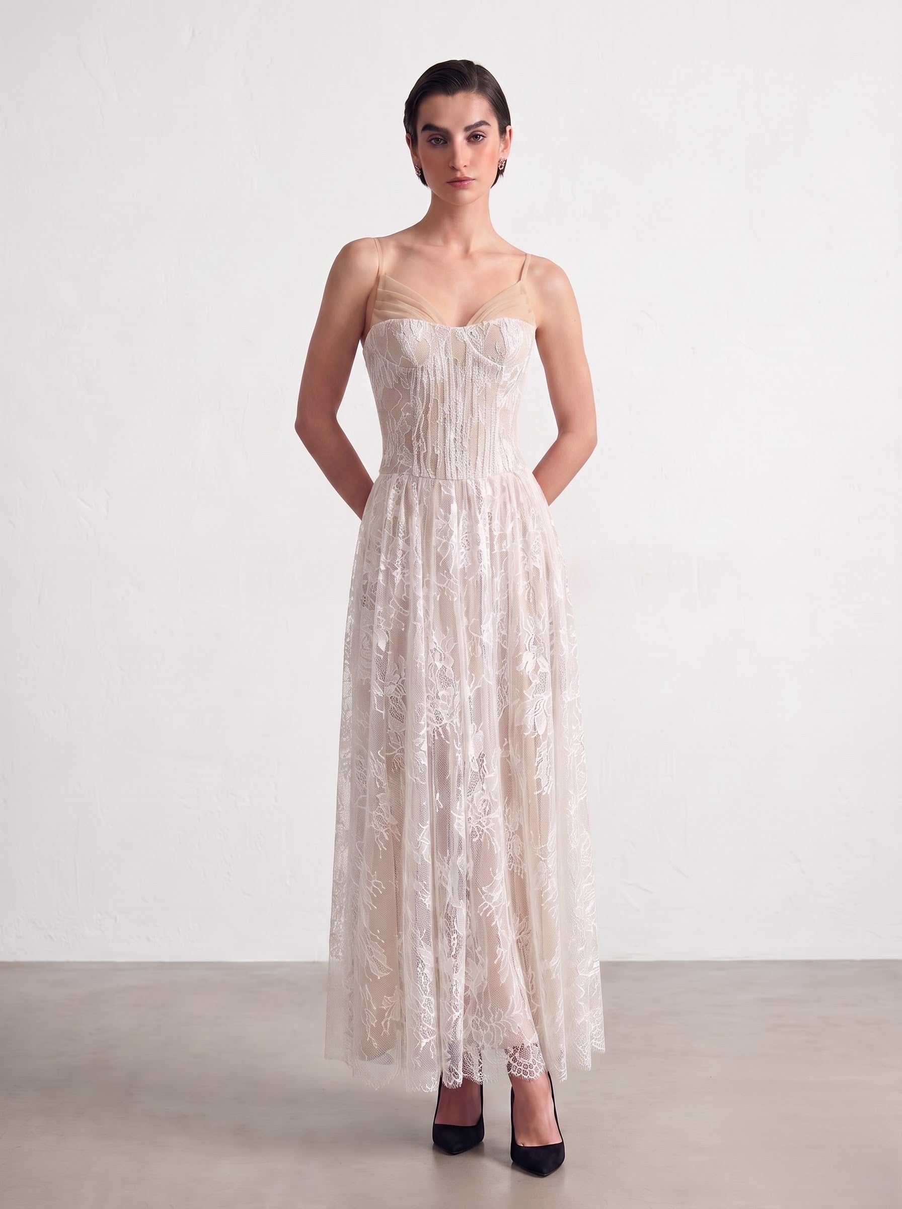  <img src="https://www.berynea.com/" 
       alt="Lace corset dress Maxi dress" 
       loading="lazy" />