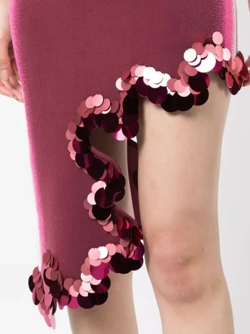 
< img src="https://www.berynea.com/" 
       alt="Ombre Pink Sequin Asymmetry Midi Dress  " 
       loading="lazy" />