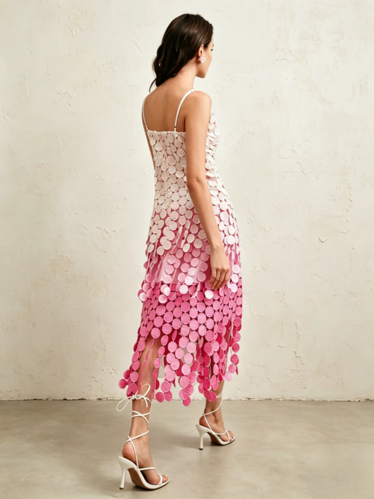 
< img src="https://www.berynea.com/" 
       alt=" Patchwork Asymmetrical Fringe  Midi Dress" 
       loading="lazy" />